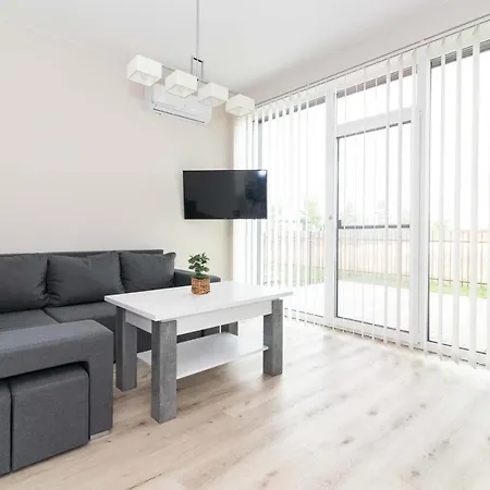 Woodside Apartment, By Cohost Apartment Palanga
