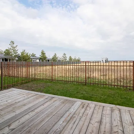 Woodside Apartment, By Cohost * Palanga